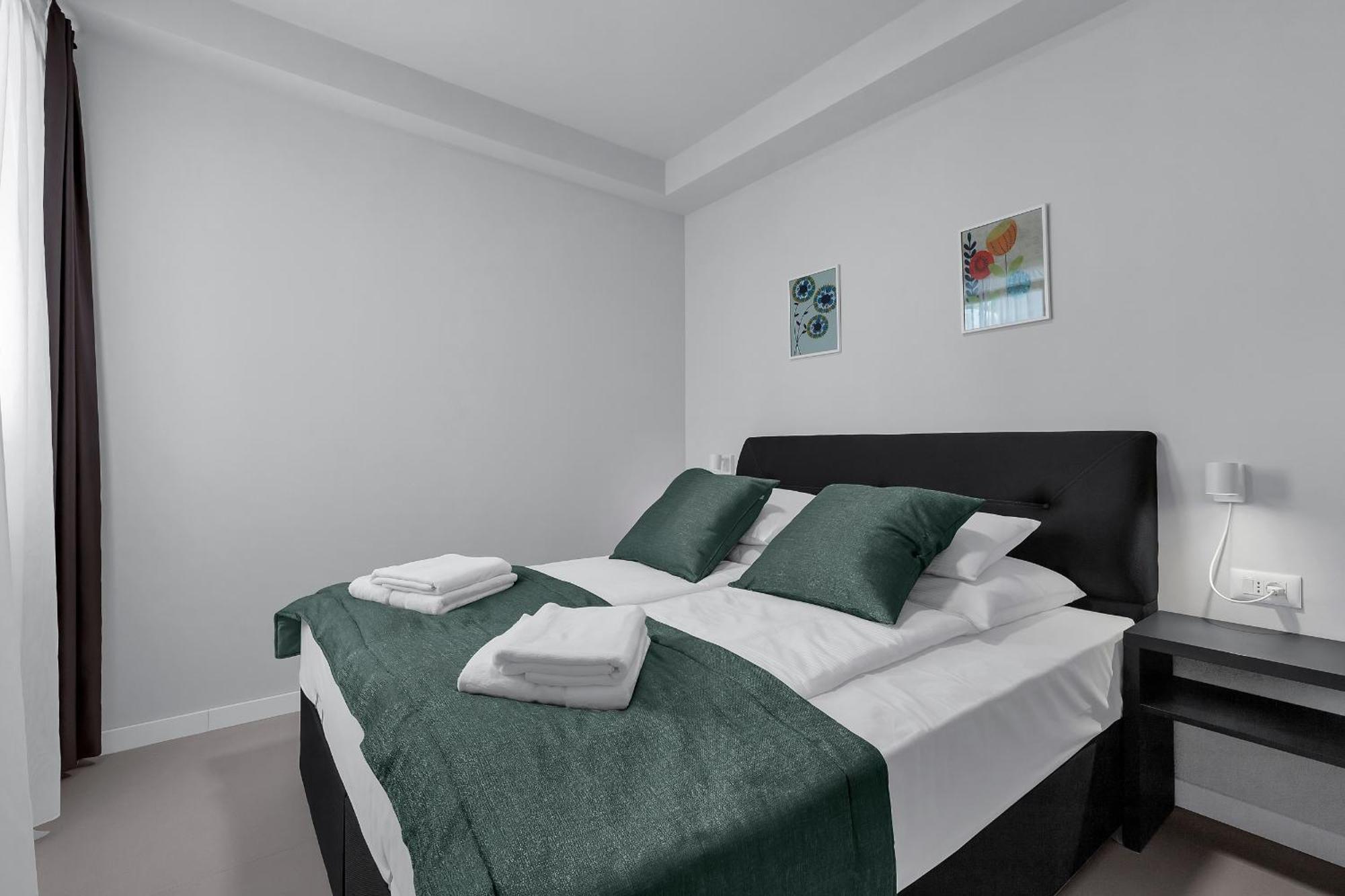 Dinora Exclusive Apartments Makarska Buitenkant foto